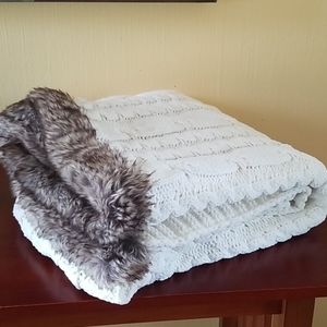 Off-white Pier 1 Imports Blanket